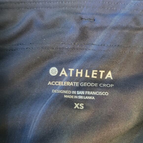 Athleta Accelerate Geode Crop Leggings XS - Picture 9 of 9